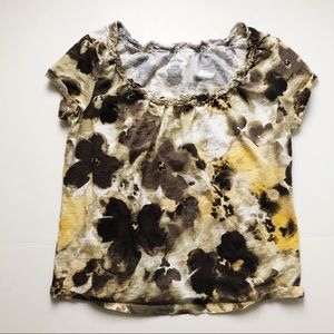 Yellow and gray floral T-shirt with ruffle detail